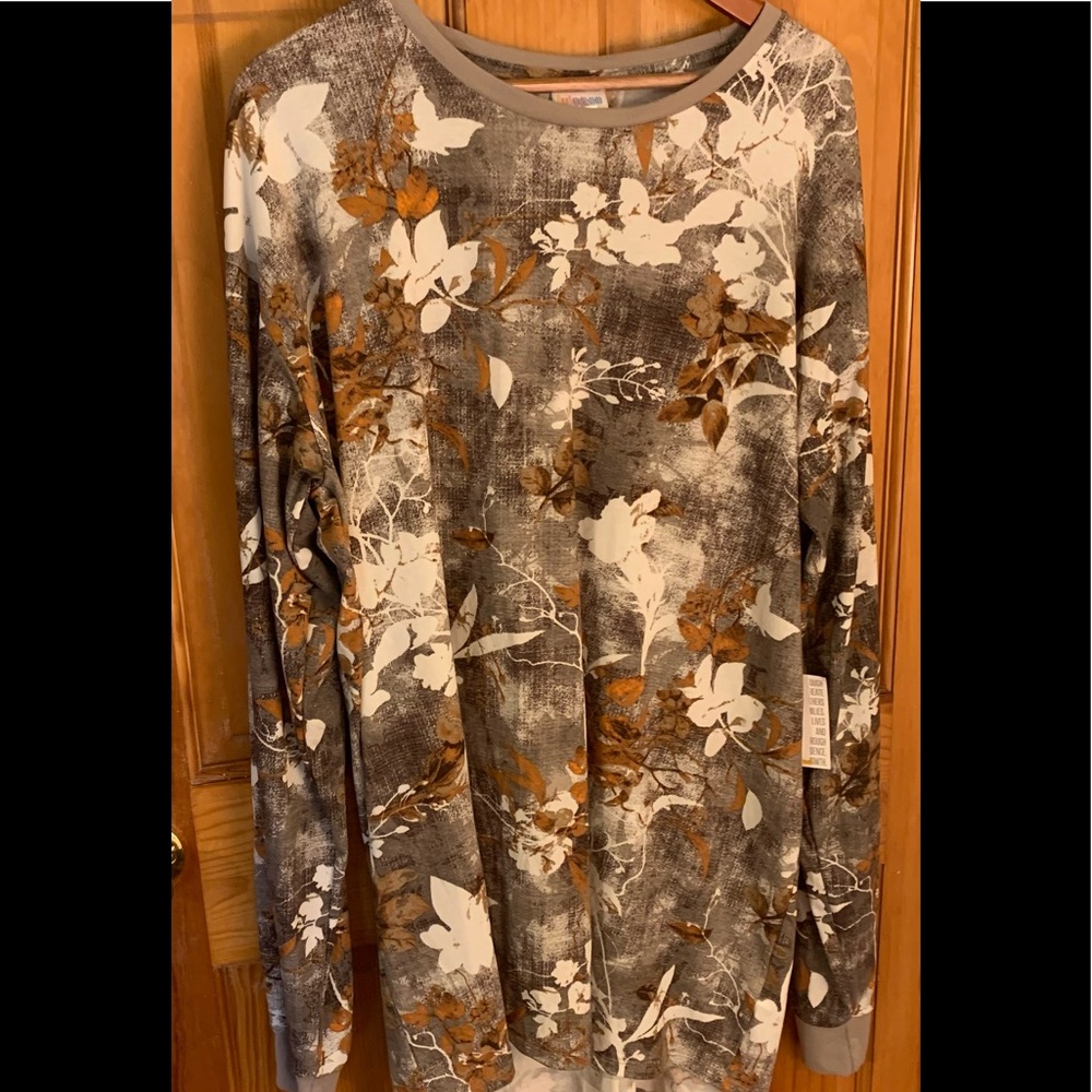 3XL NWT Long sleeve tee